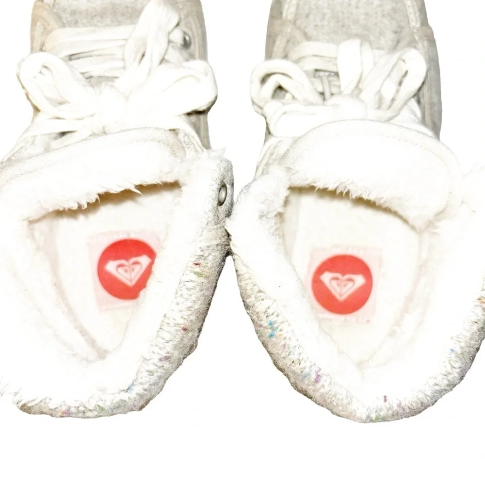 Roxy fleece lined high tops